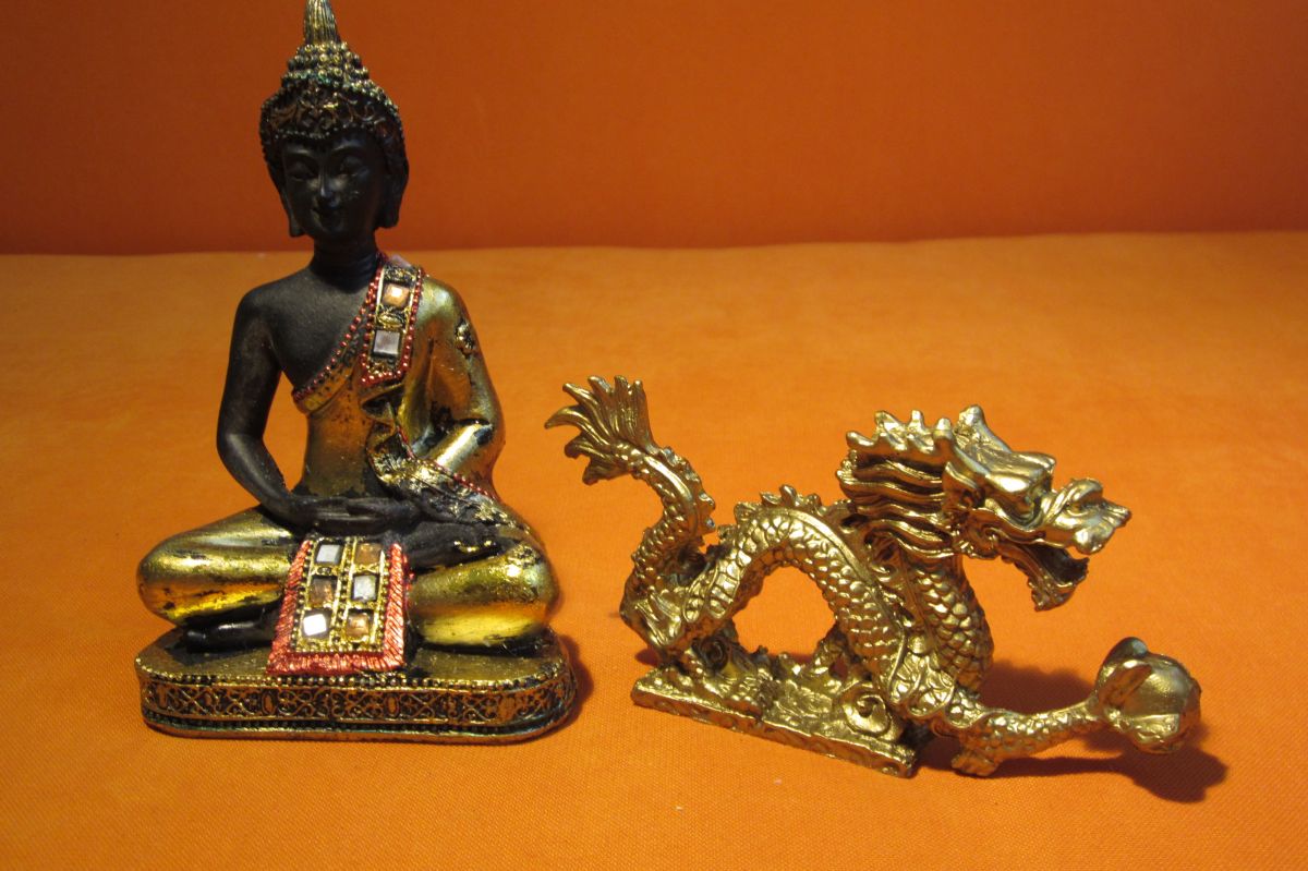 Buddha a drak feng-shui