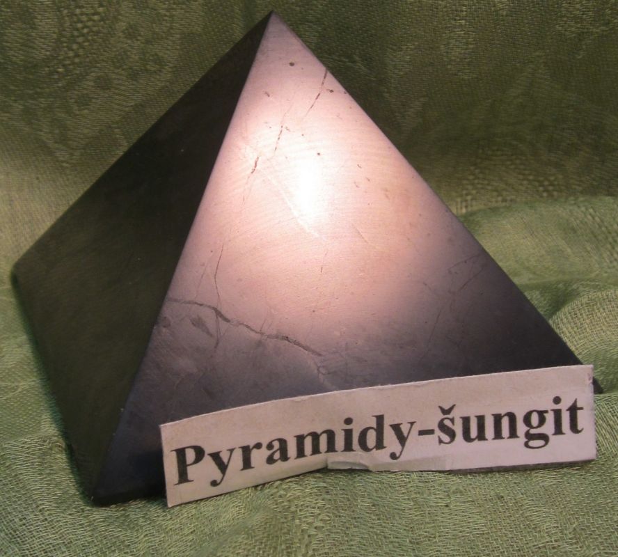 Pyramida šungit